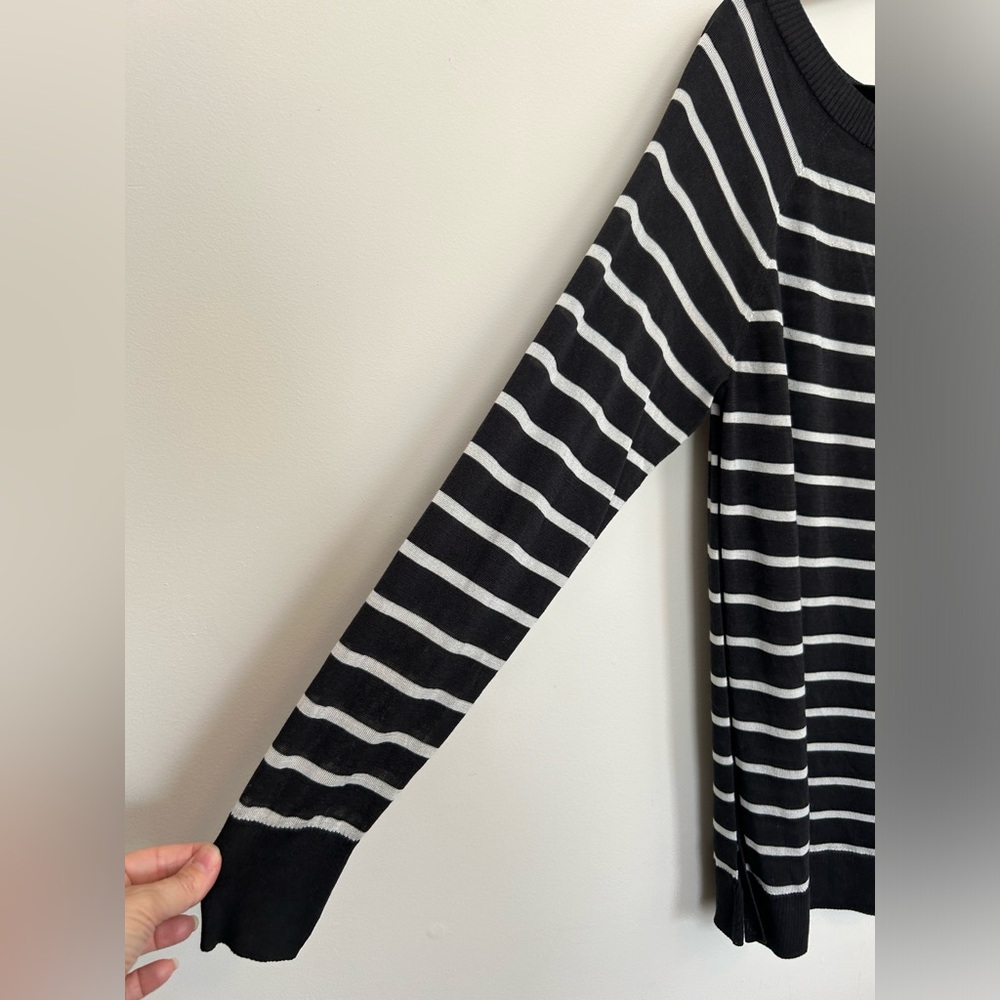 LAFAYETTE 148 New York Stripe Raglan Sweater - Black & “Ash” color - size L - Picture 6 of 15